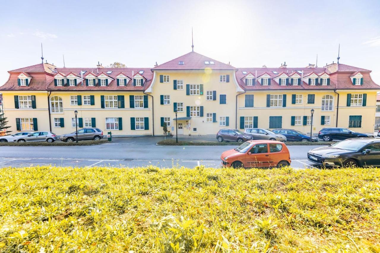 Apartments Vila Golf - Flucher Turizem Рогашка Слатина Экстерьер фото